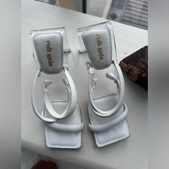 Cult Gaia Letta Strappy Sandals Sz 37.5 Clear PVC Pumps
Acrylic Stiletto Heels - Picture 7 of 7